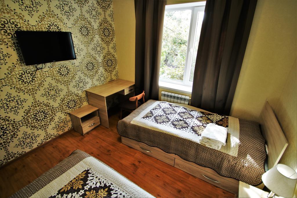 Tiny Hotel Bishkek Exterior photo
