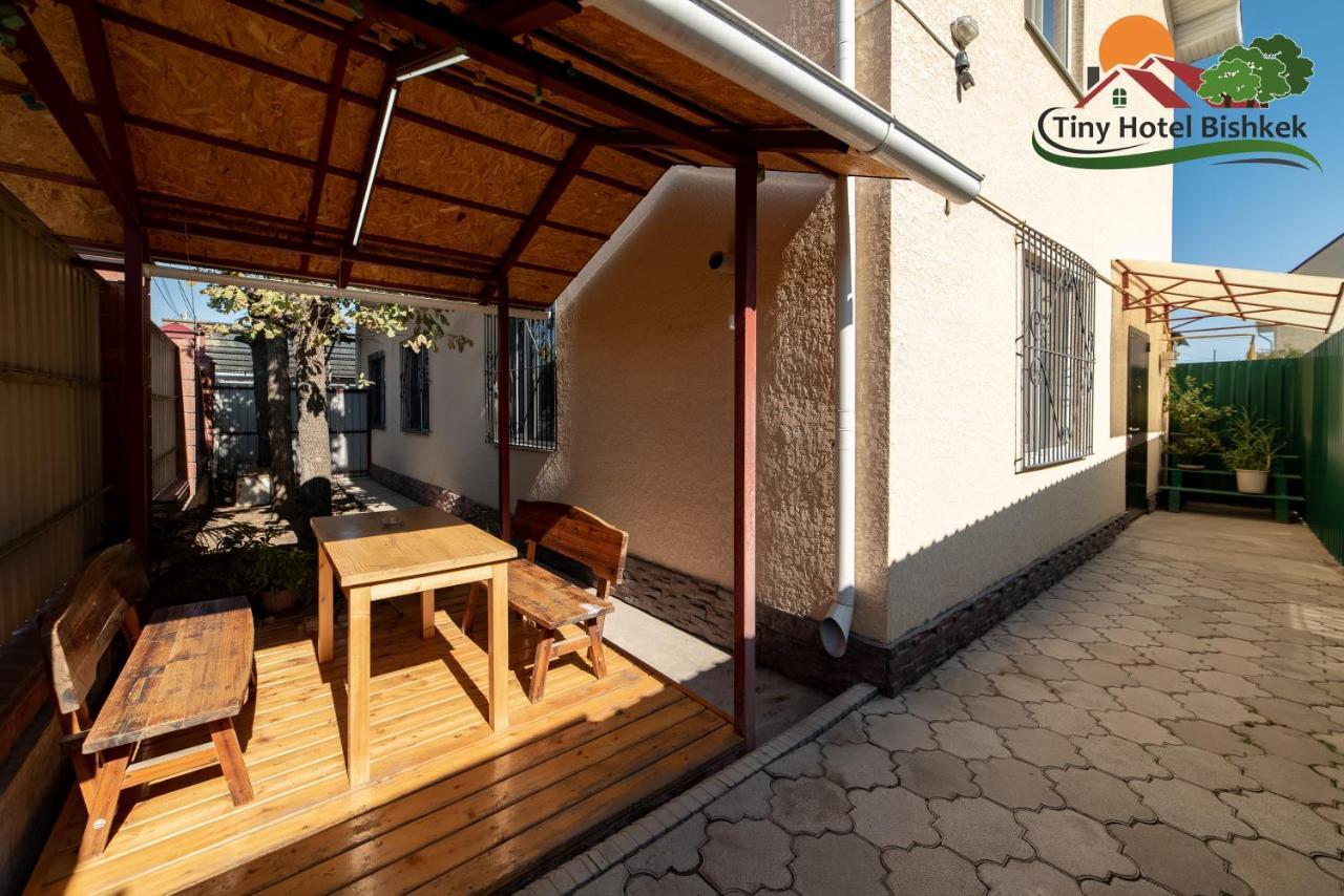 Tiny Hotel Bishkek Exterior photo